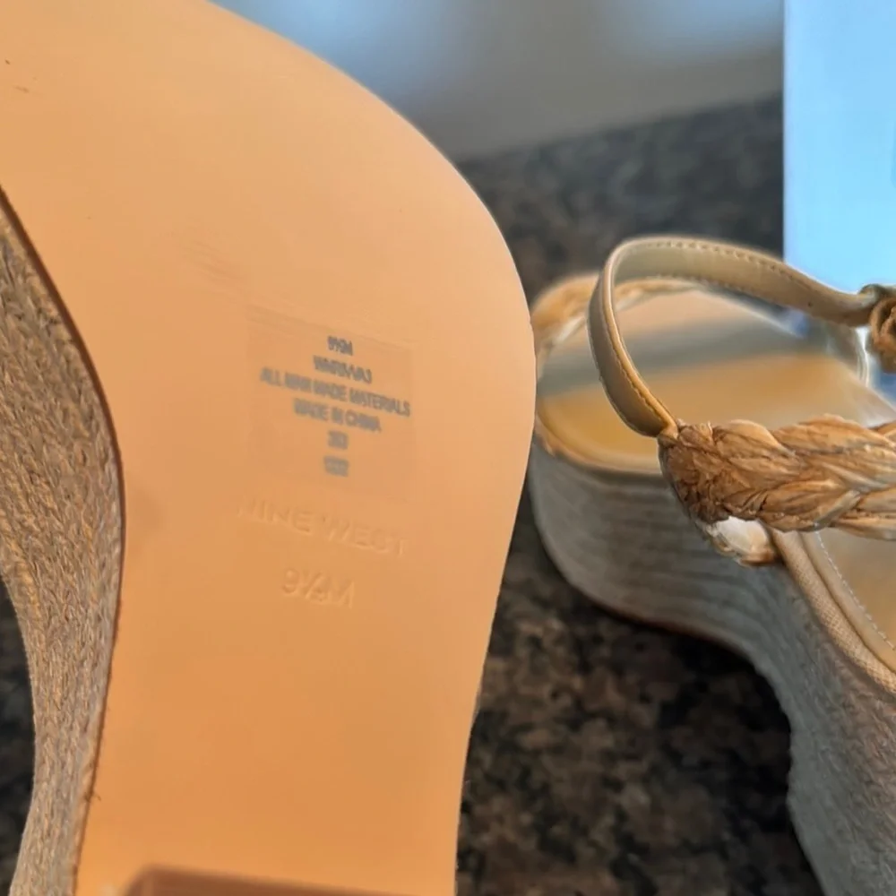 Nine West Rivva 3 light natural braided jute Platform NWT 9.5